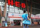 Favor + HEB are teaming up to deliver essential goods to America's most vulnerable population.